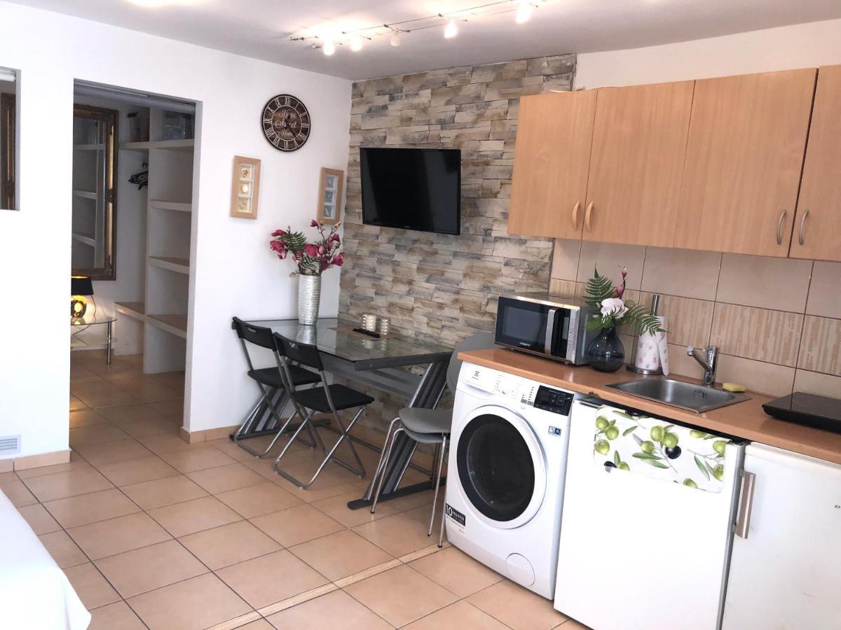 Lily Apartment Koper Ngoại thất bức ảnh