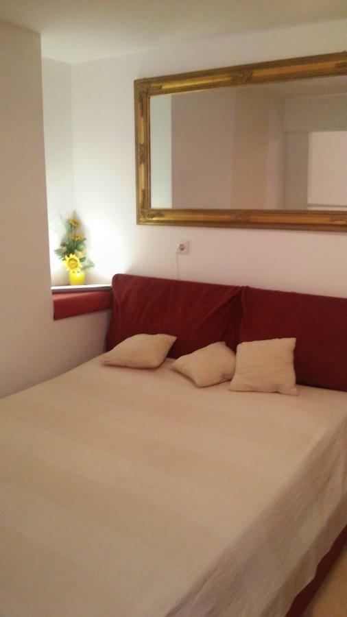Lily Apartment Koper Ngoại thất bức ảnh