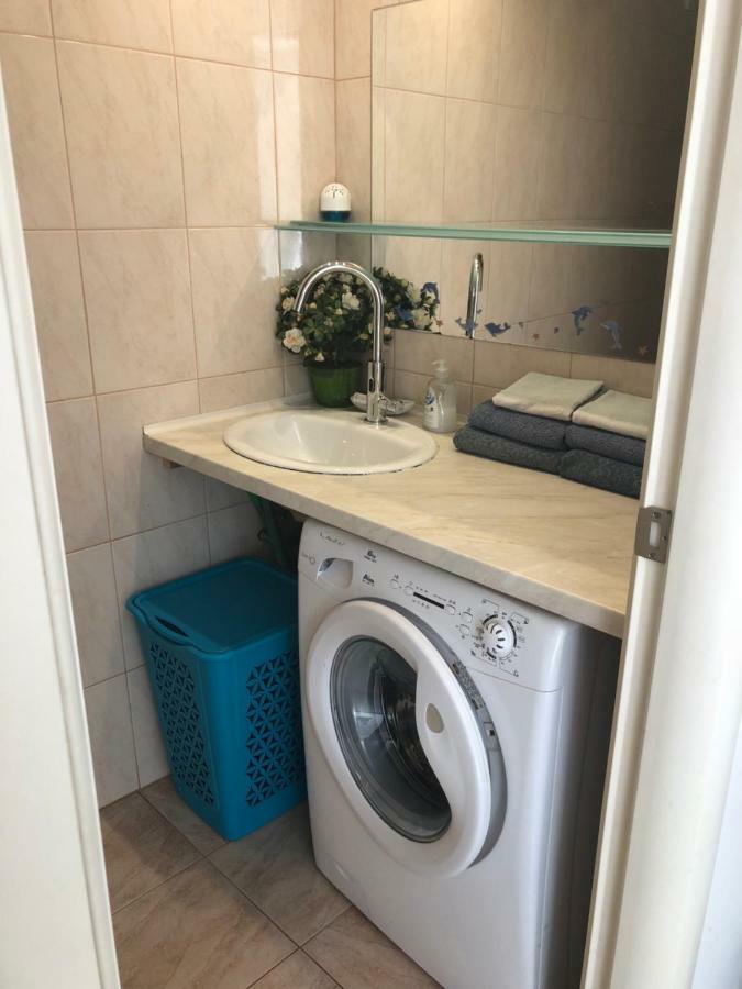 Lily Apartment Koper Ngoại thất bức ảnh